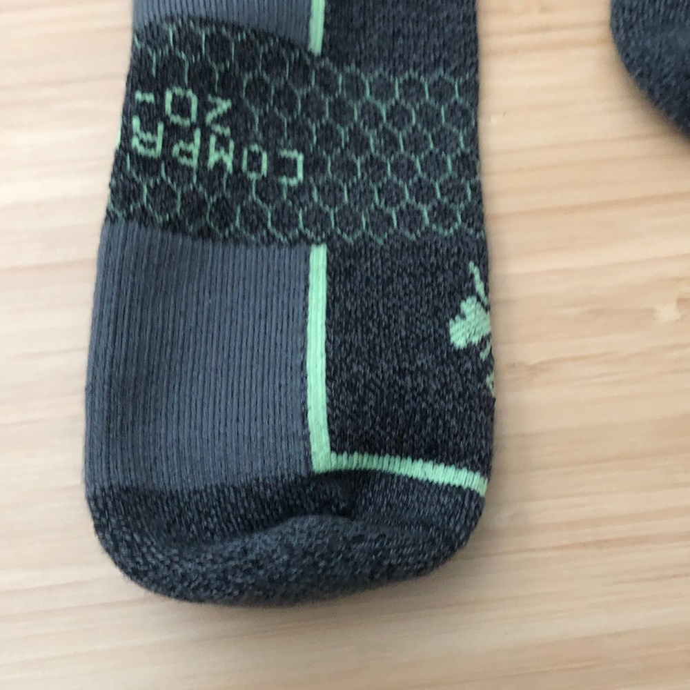 Bombas Women’s Black & Charcoal Crew Socks with Mint Trim - Picture 5 of 8